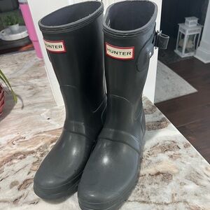 Hunter rain boots size 9